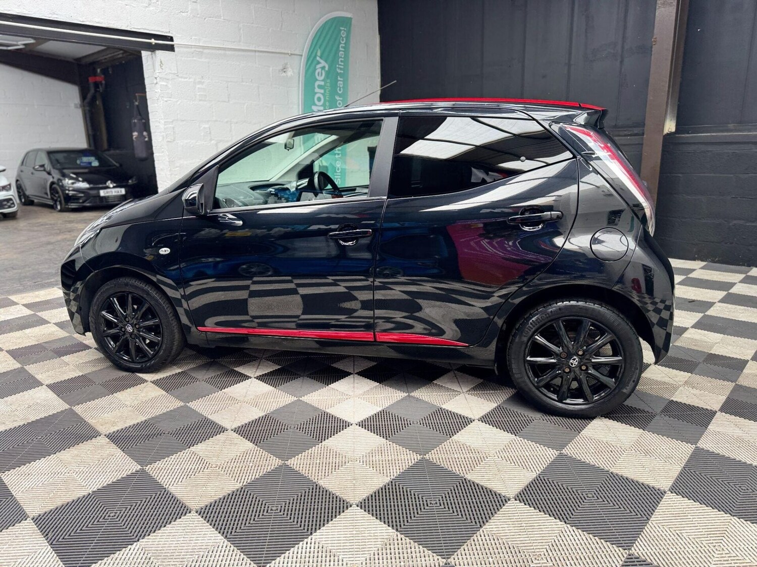 Used Toyota AYGO 2018 for sale - 77878026: Photo 22