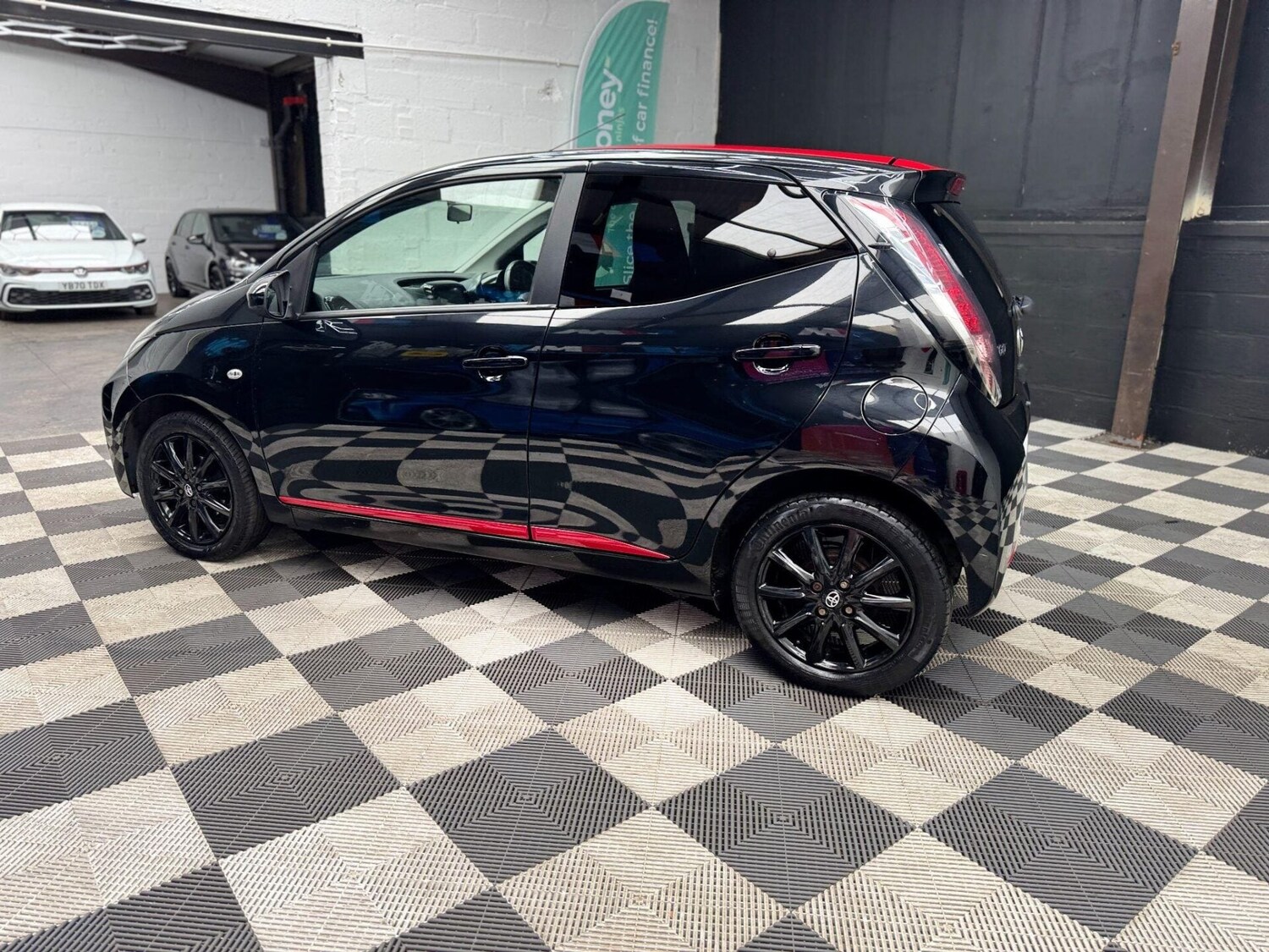 Used Toyota AYGO 2018 for sale - 77878026: Photo 46