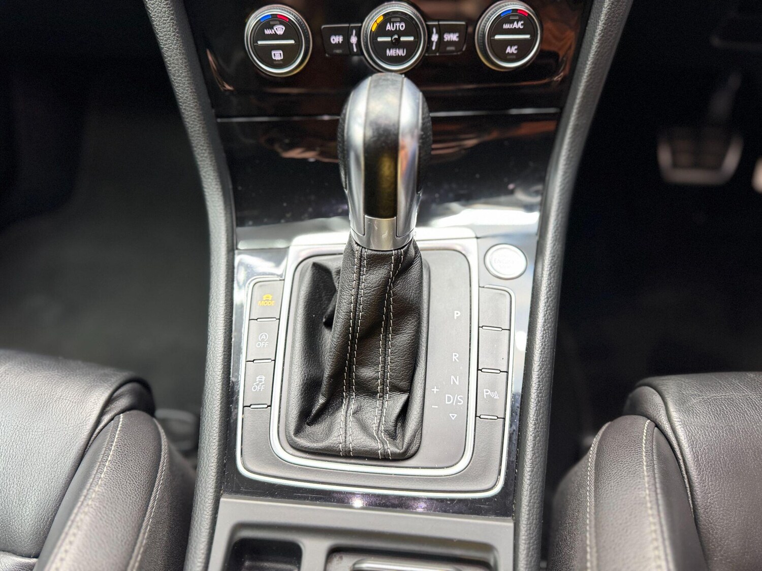 Used Volkswagen Golf 2019 for sale - 77612239: Photo 15