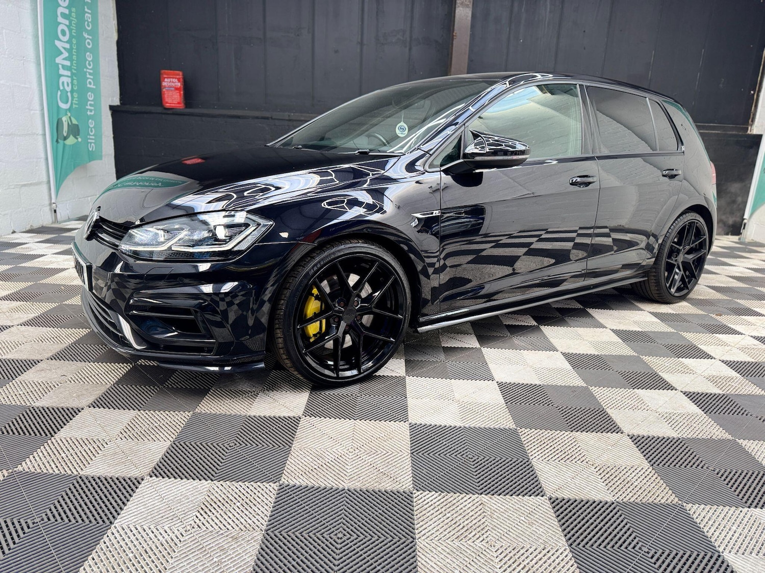 Used Volkswagen Golf 2019 for sale - 77612239: Photo 3