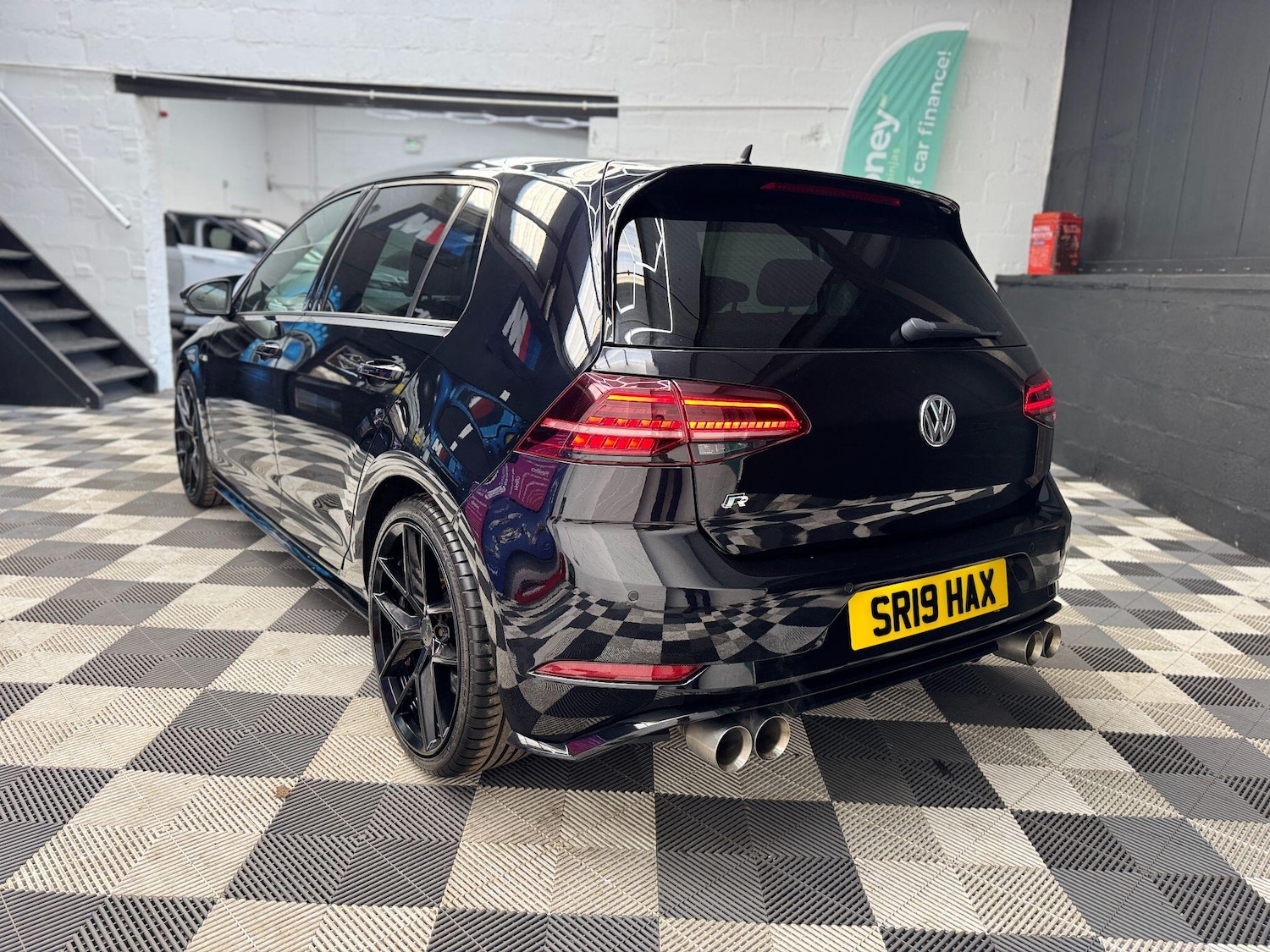 Used Volkswagen Golf 2019 for sale - 77612239: Photo 4