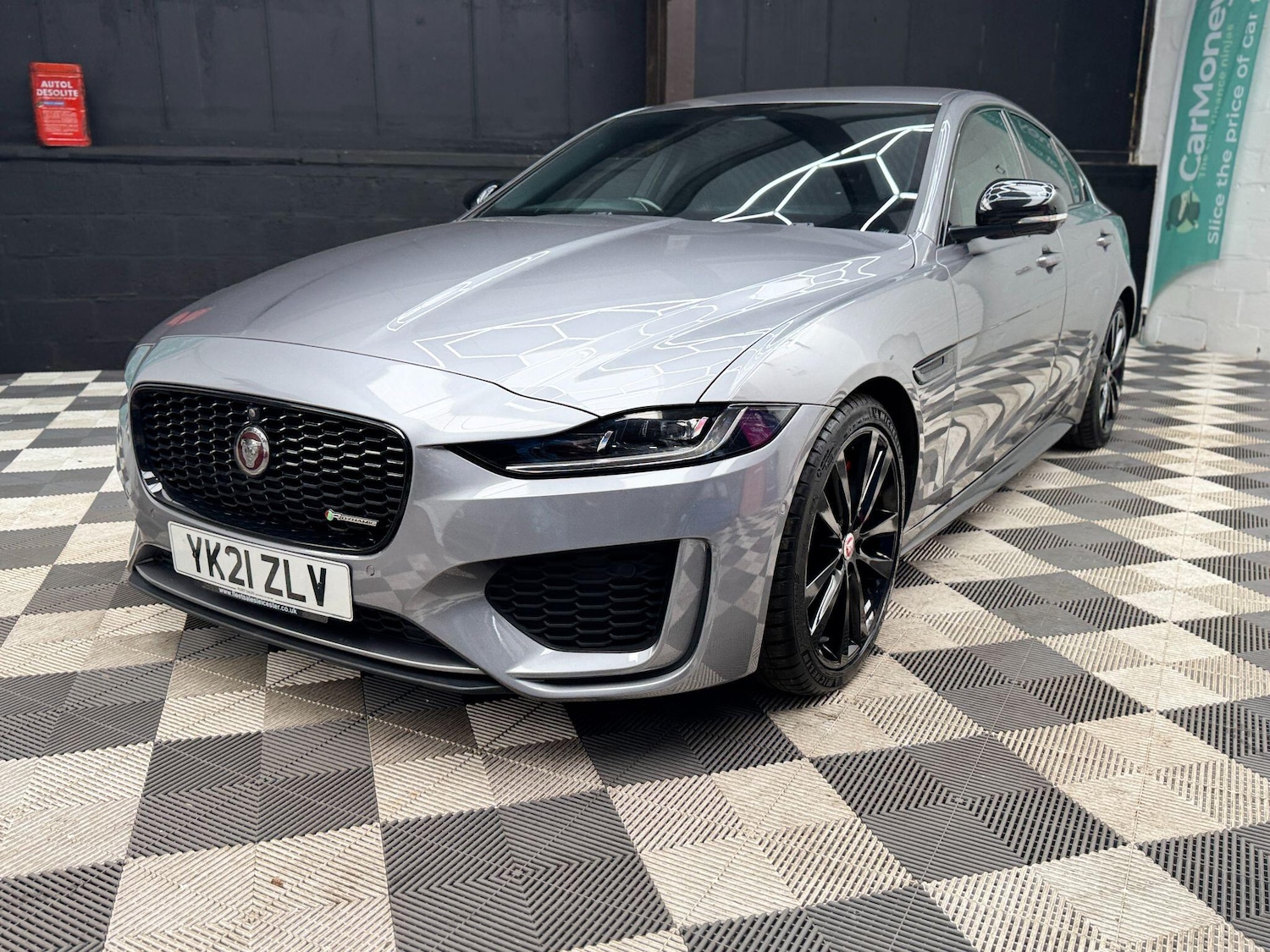 Used Jaguar XE 2021 for sale - 77611436: Photo 12