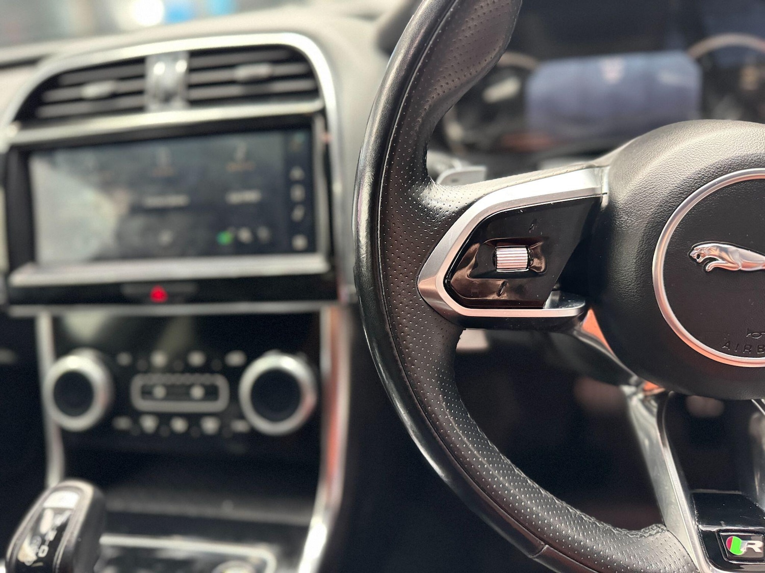 Used Jaguar XE 2021 for sale - 77611436: Photo 24