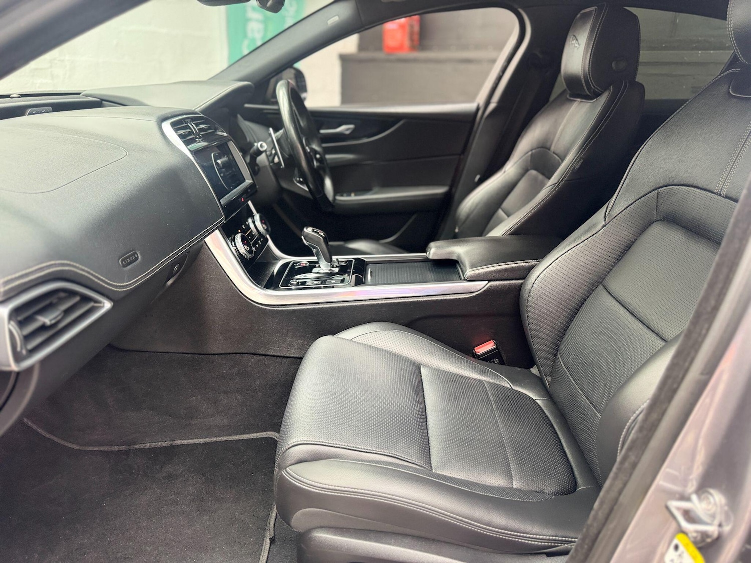 Used Jaguar XE 2021 for sale - 77611436: Photo 45