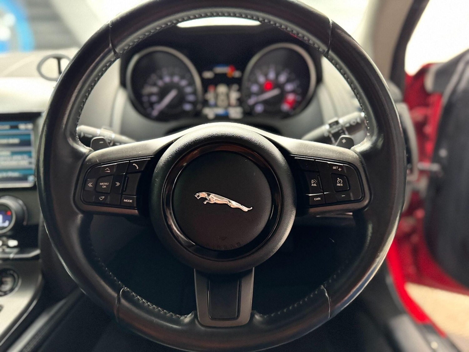 Used Jaguar F-Type 2014 for sale - 77877998: Photo 26