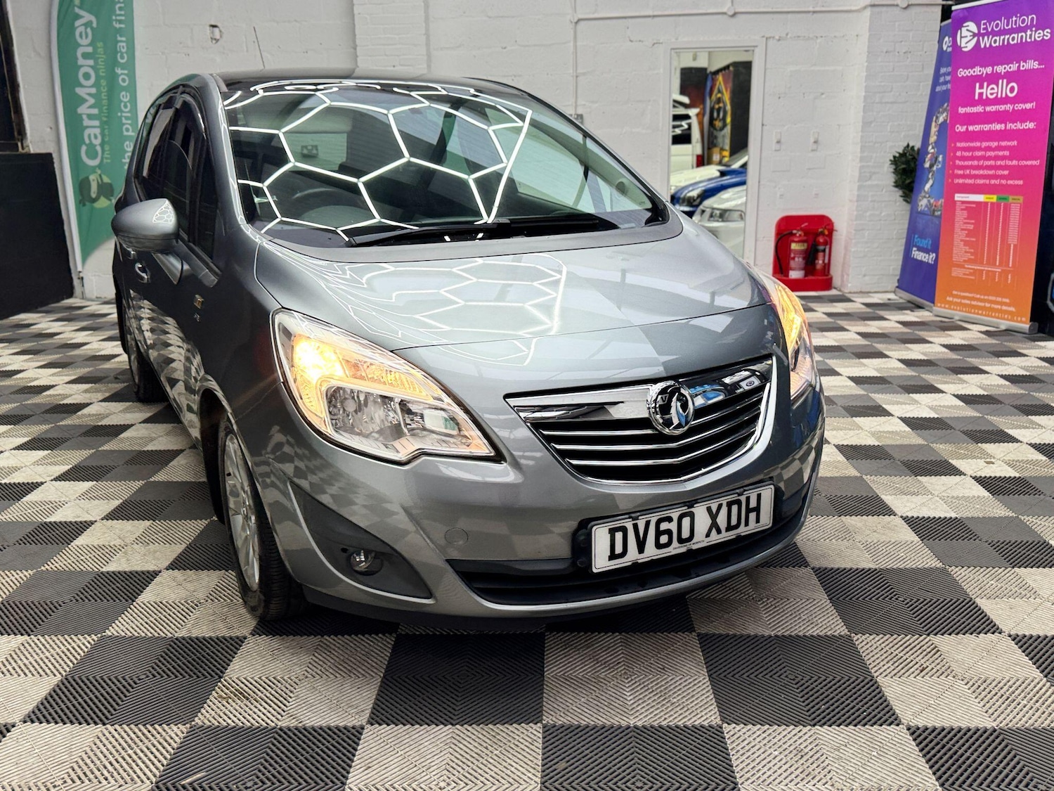 Used Vauxhall Meriva 2010 for sale - 77611505: Photo 2