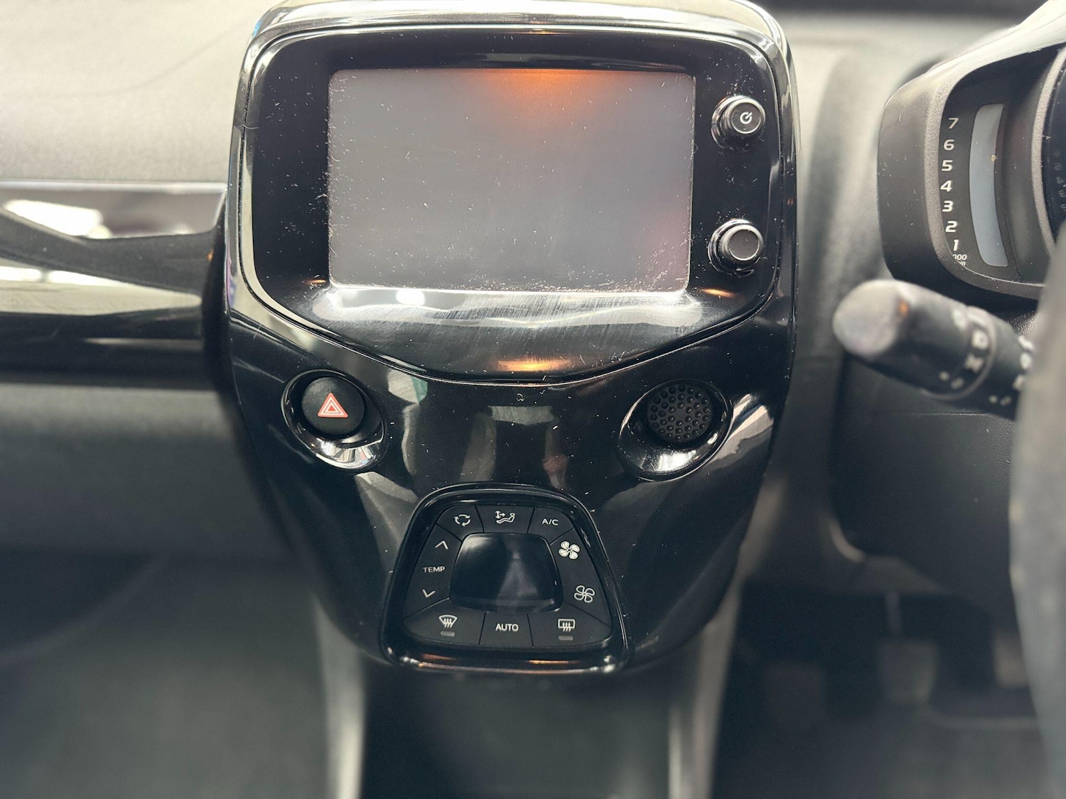 Used Toyota AYGO 2018 for sale - 77658660: Photo 38