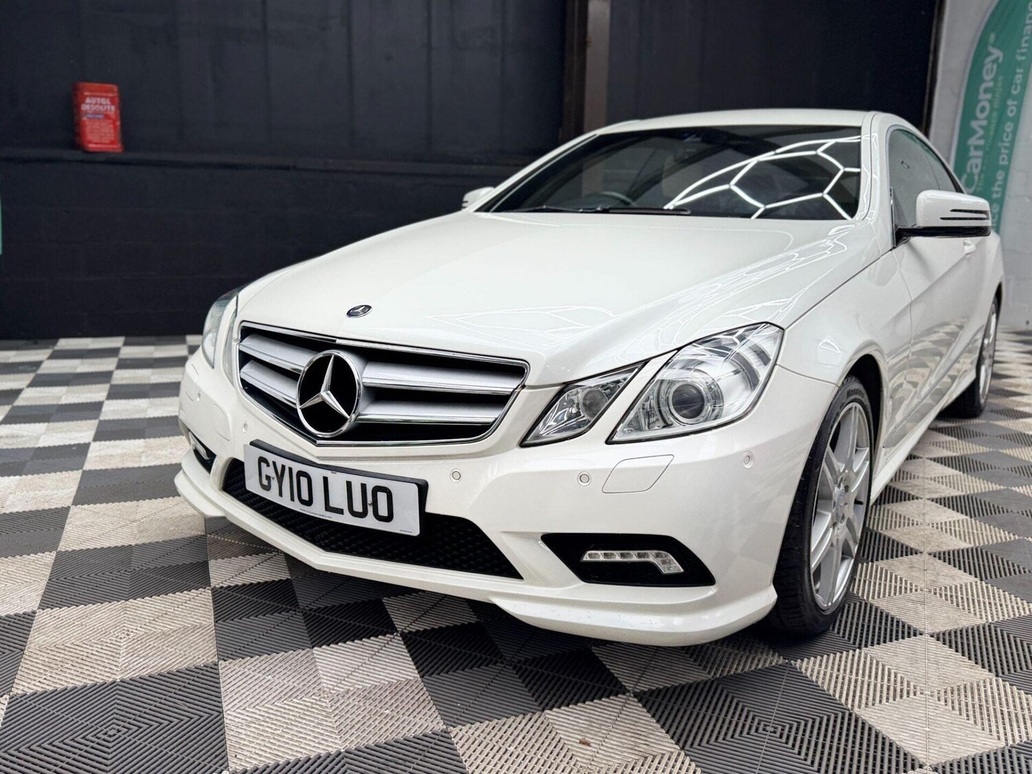 Used Mercedes-Benz E Class 2010 for sale - 77878027: Photo 12