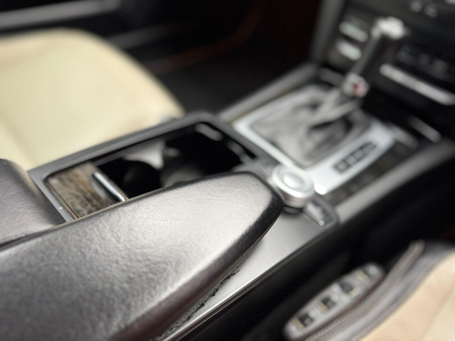 Used Mercedes-Benz E Class 2010 for sale - 77878027: Photo 18