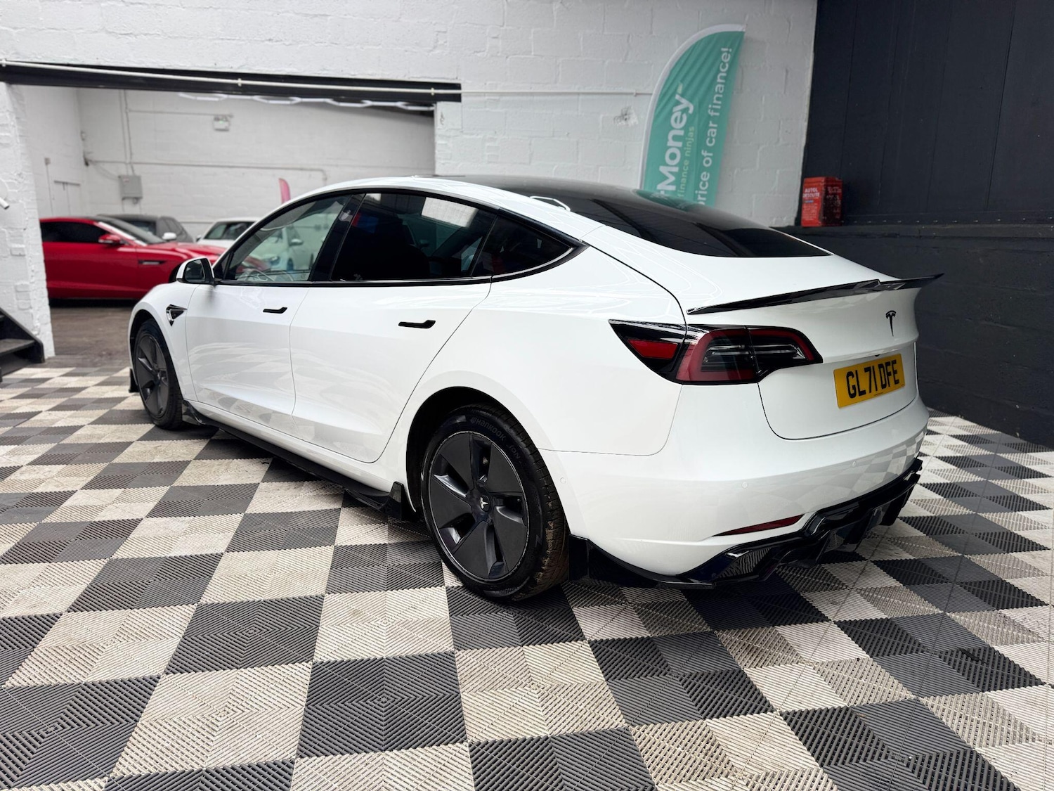 Used Tesla Model 3 2021 for sale - 77611996: Photo 4