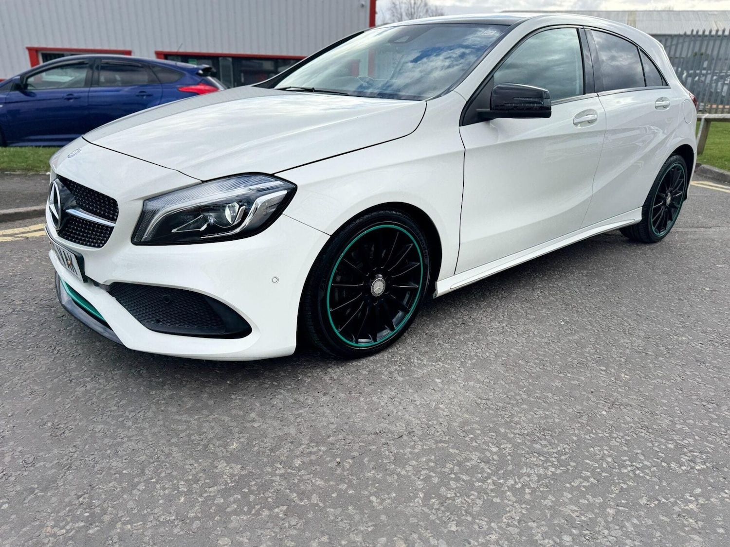 Used Mercedes-Benz A-Class 2015 for sale - 77931014: Photo 2