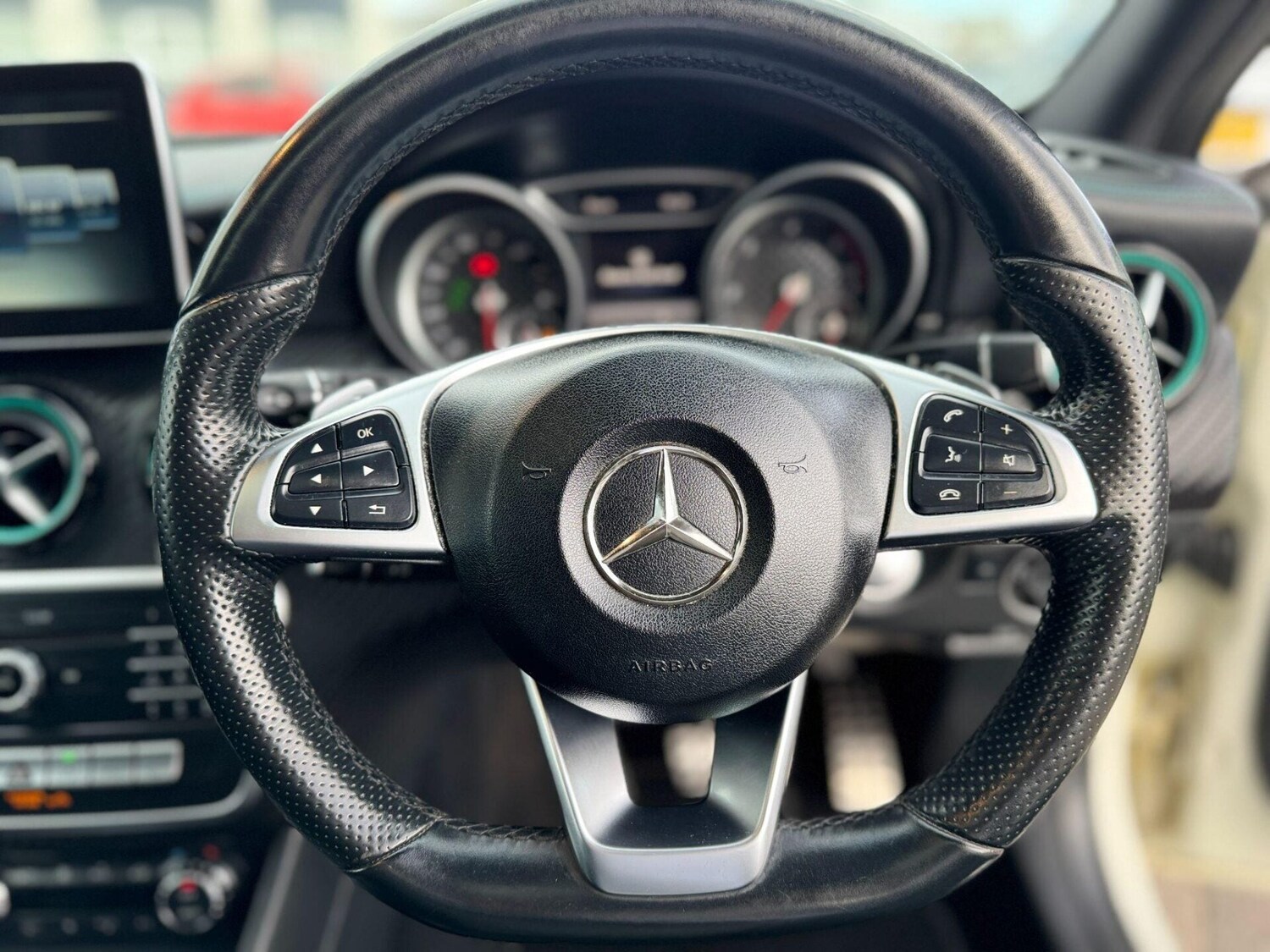 Used Mercedes-Benz A-Class 2015 for sale - 77931014: Photo 32