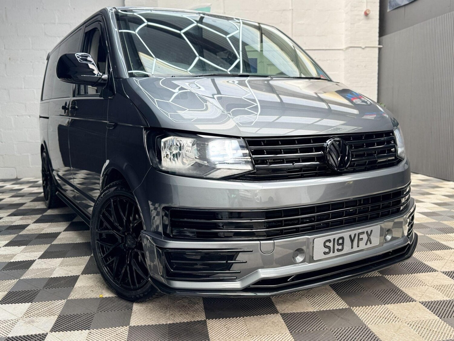 Used Volkswagen Transporter Shuttle 2014 for sale - 77878025: Photo 4