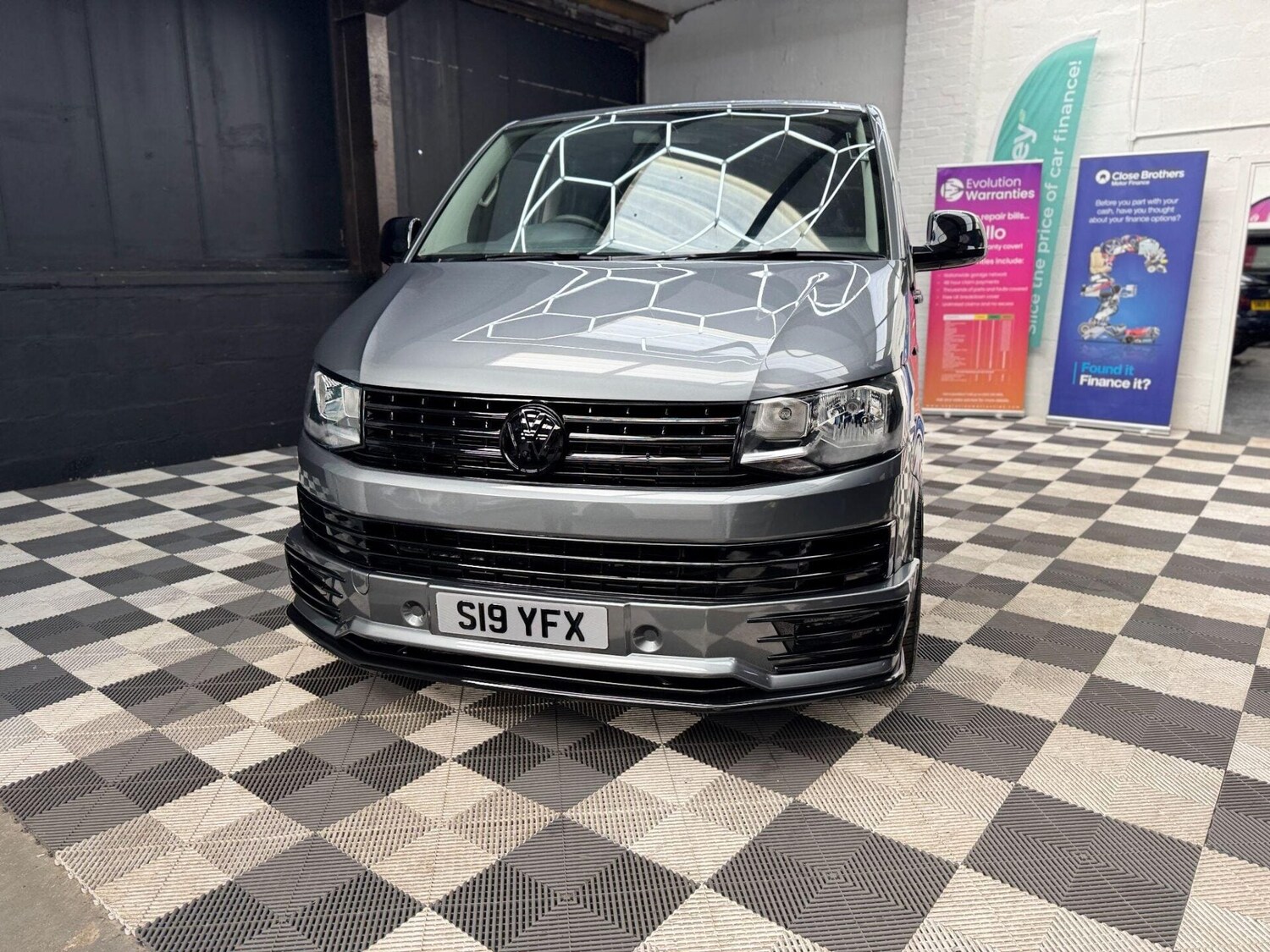 Used Volkswagen Transporter Shuttle 2014 for sale - 77878025: Photo 9
