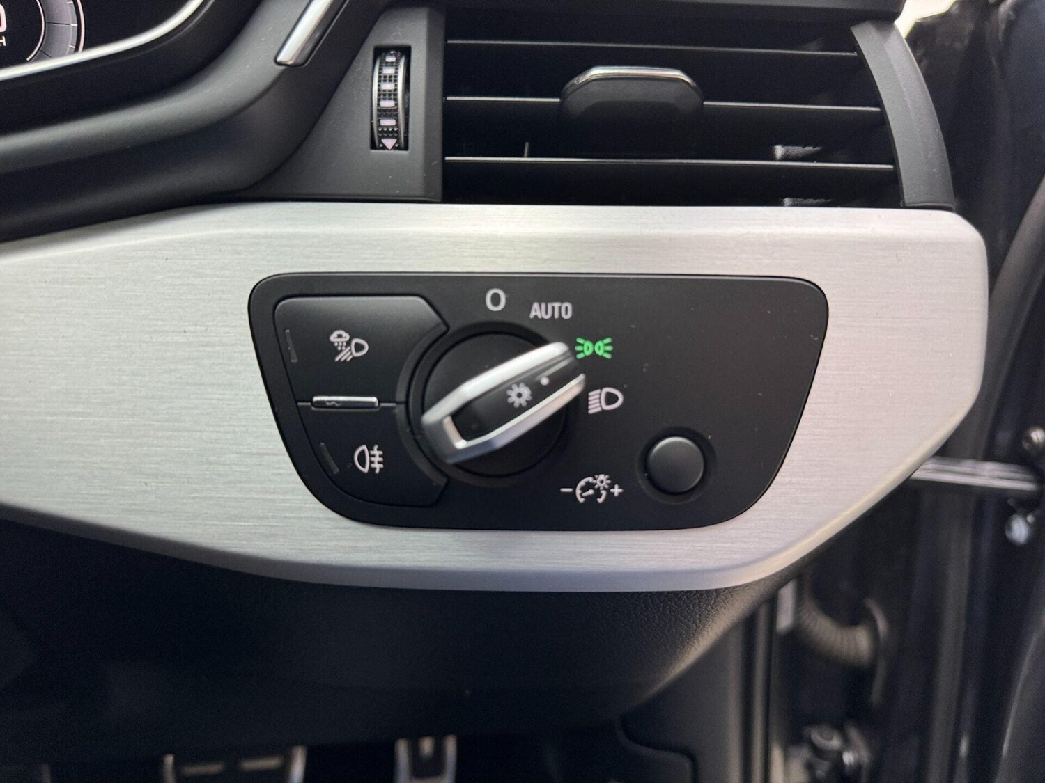 Used Audi A4 2020 for sale - 77878042: Photo 34