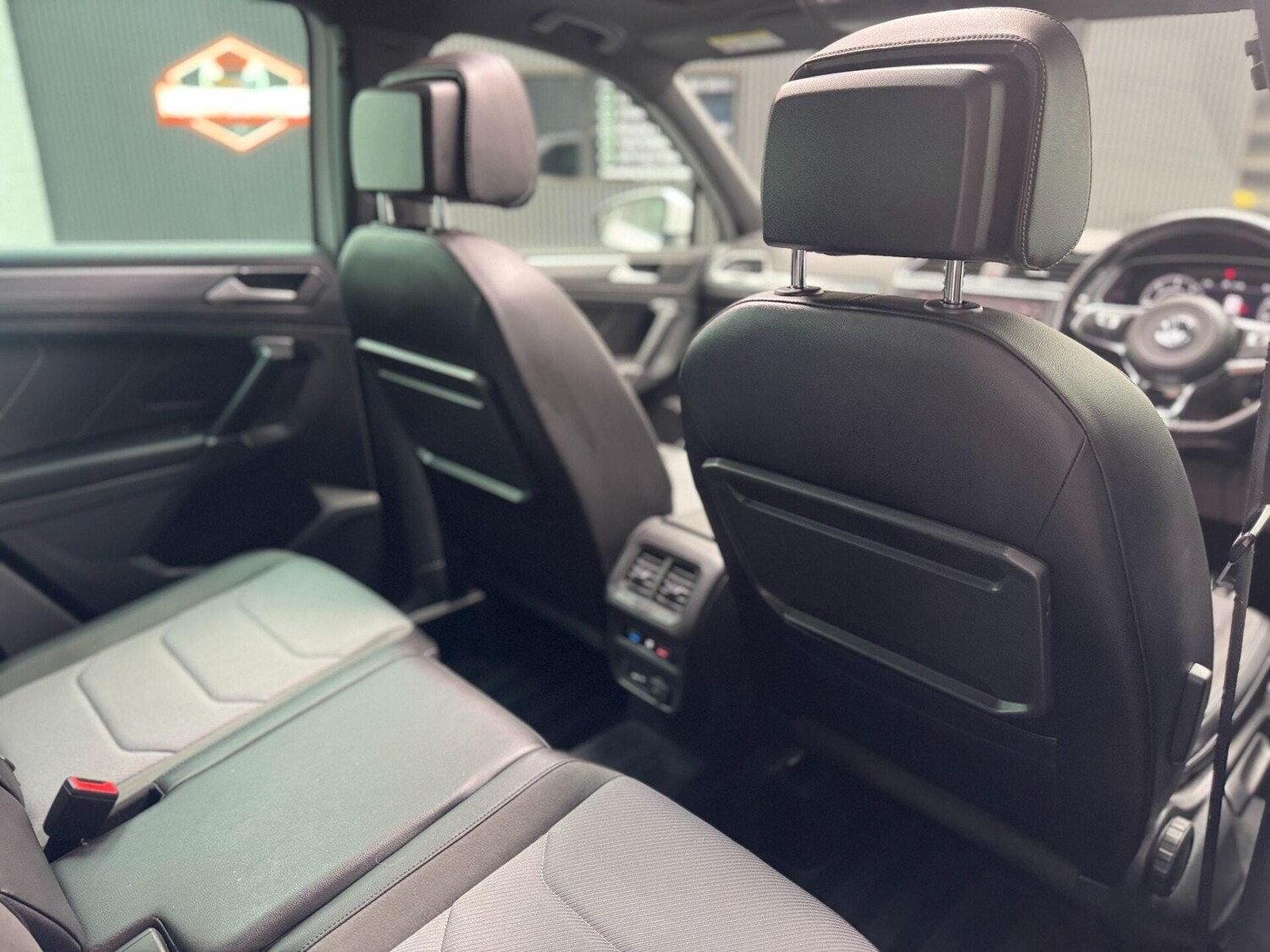 Used Volkswagen Tiguan 2018 for sale - 78027286: Photo 25