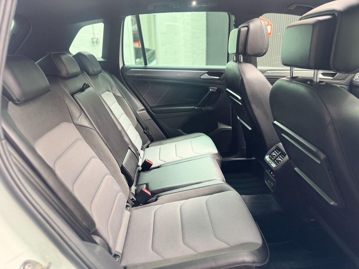 Used Volkswagen Tiguan 2018 for sale - 78027286: Photo 27