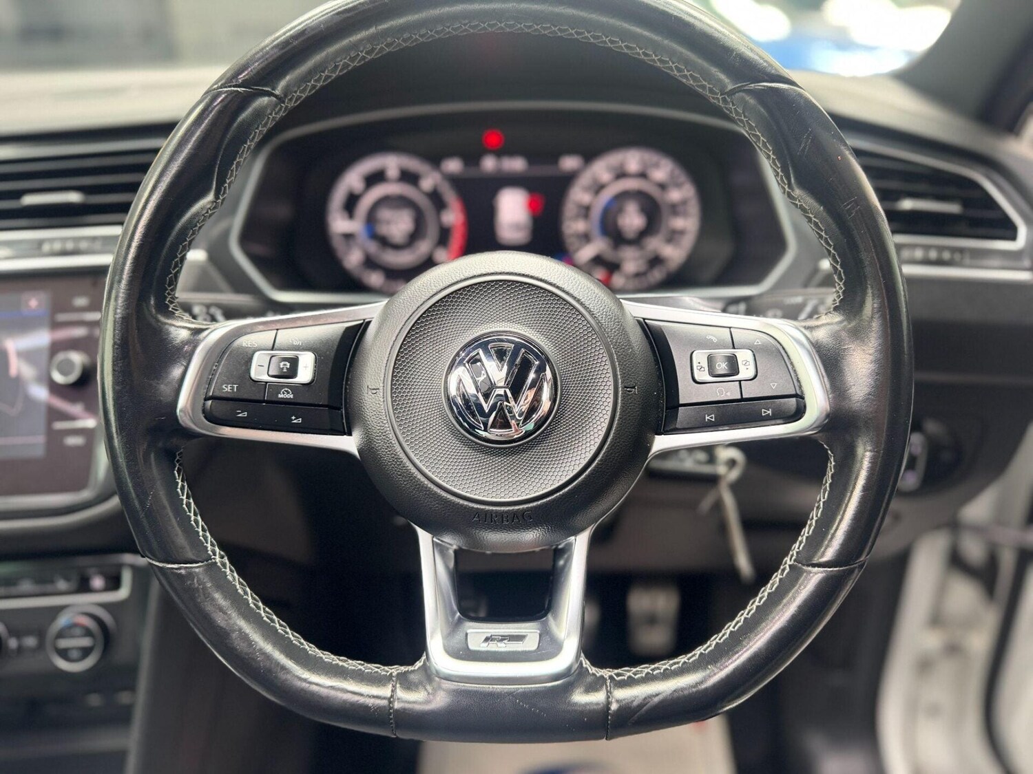 Used Volkswagen Tiguan 2018 for sale - 78027286: Photo 36