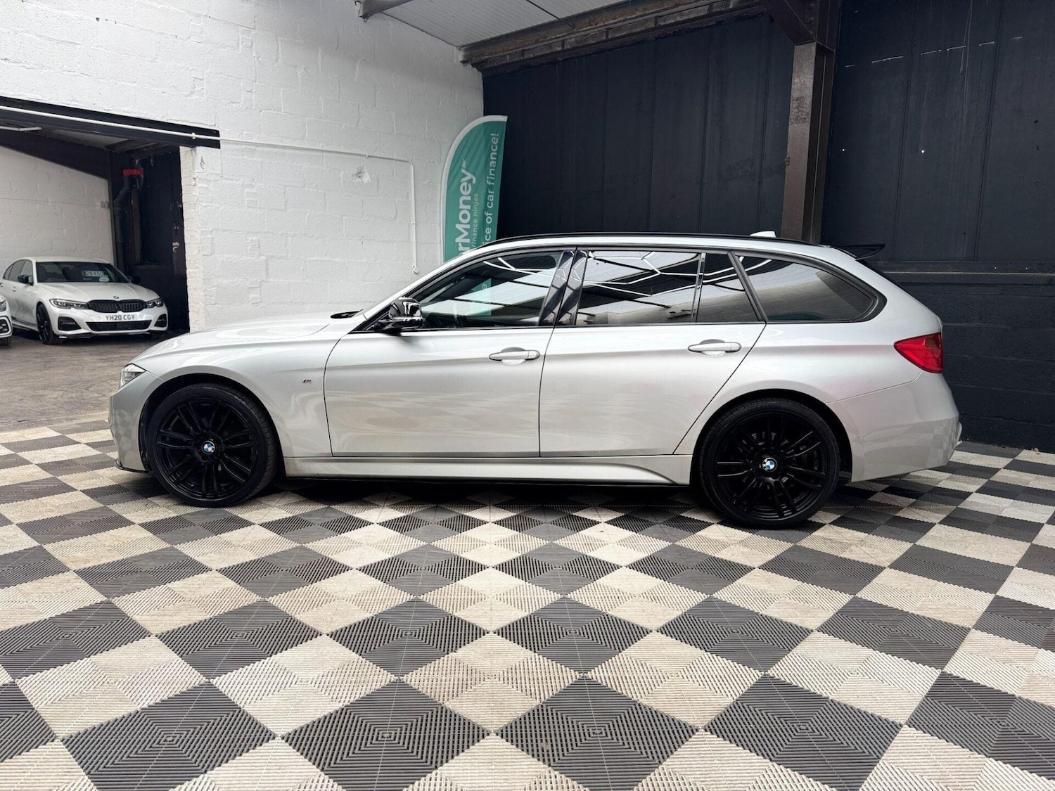 Used BMW 3 Series 2014 for sale - 77878054: Photo 16