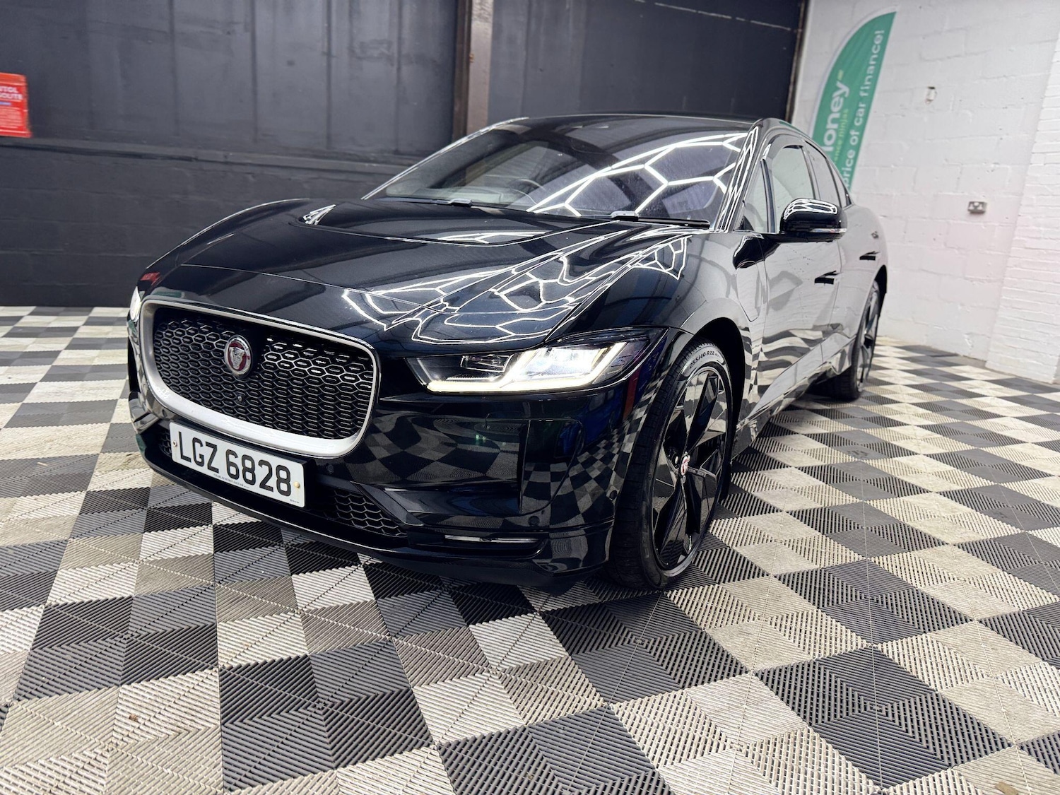 Used Jaguar I-Pace 2018 for sale - 77611394: Photo 3