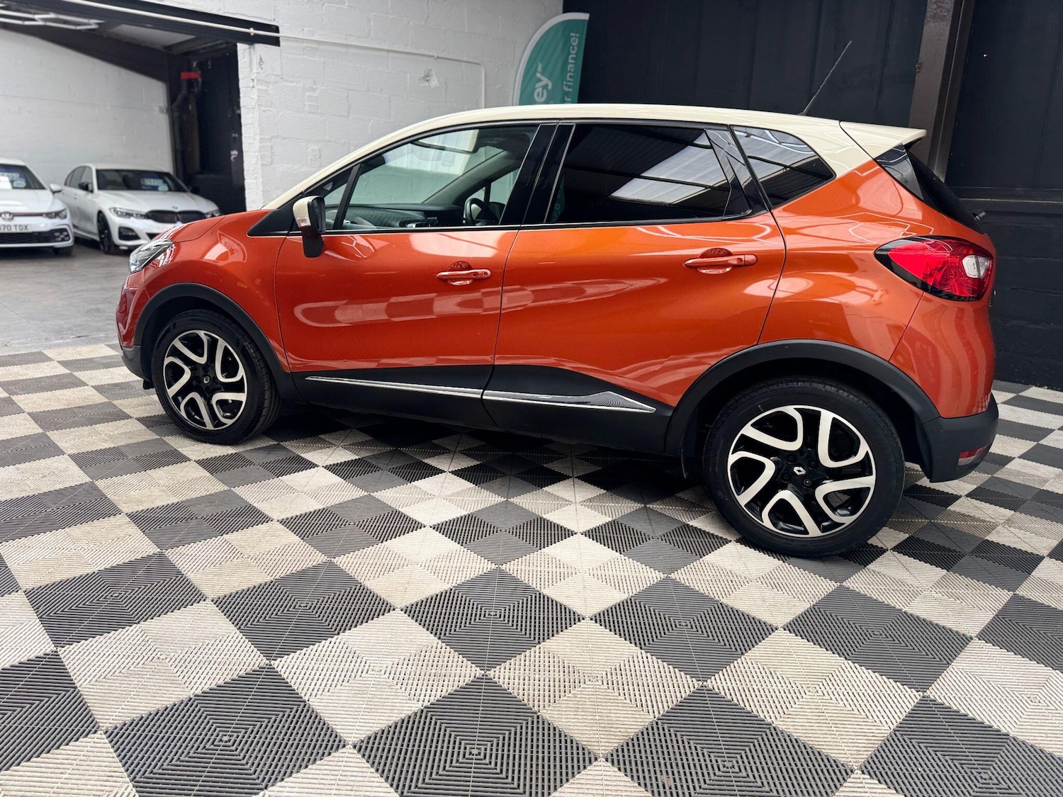 Used Renault Captur 2014 for sale - 77838767: Photo 24
