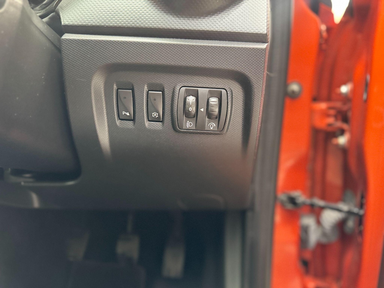 Used Renault Captur 2014 for sale - 77838767: Photo 39