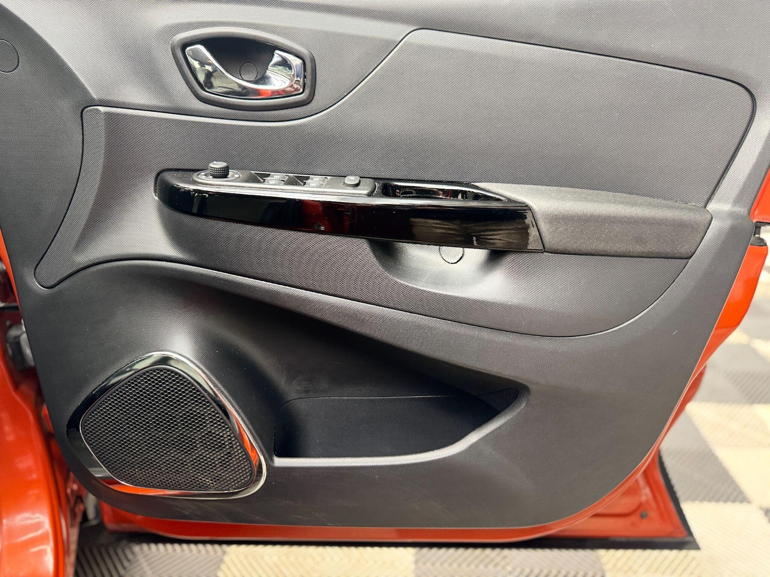 Used Renault Captur 2014 for sale - 77838767: Photo 40