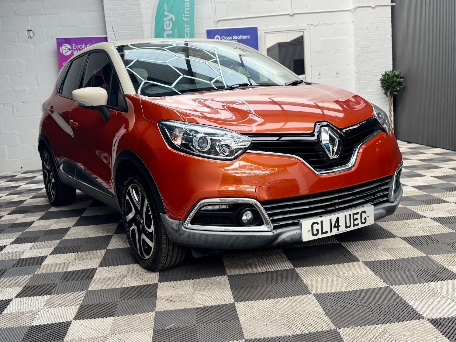 Used Renault Captur 2014 for sale - 77838767: Photo 8