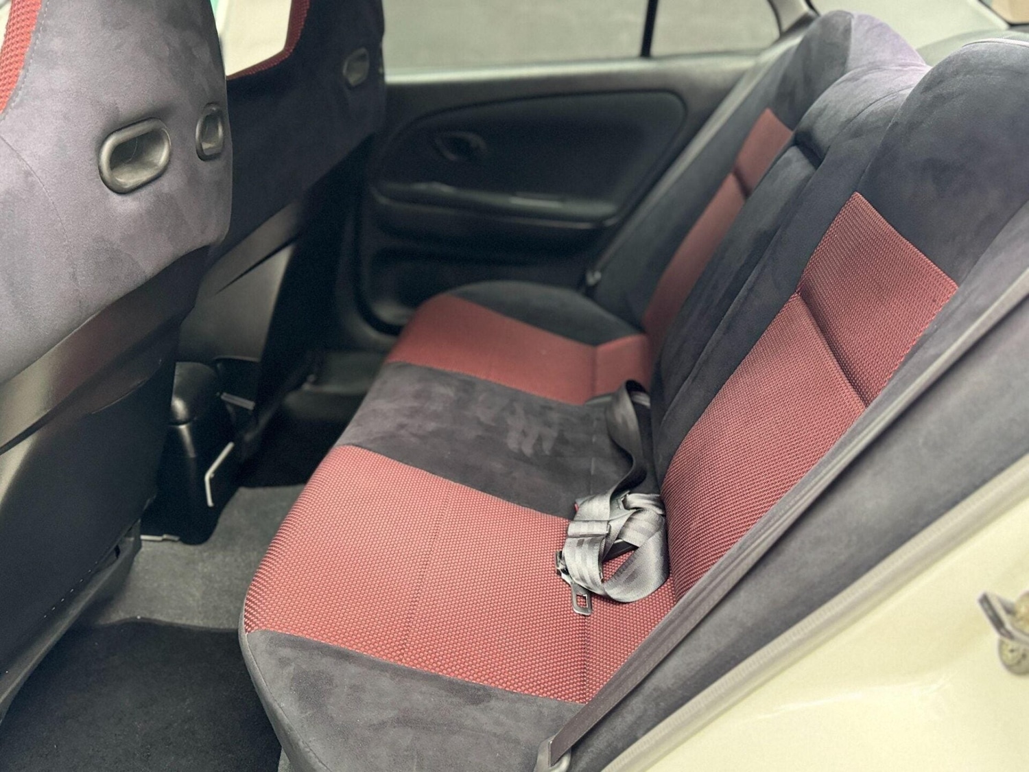 Used Mitsubishi Lancer 2001 for sale - 77878051: Photo 44