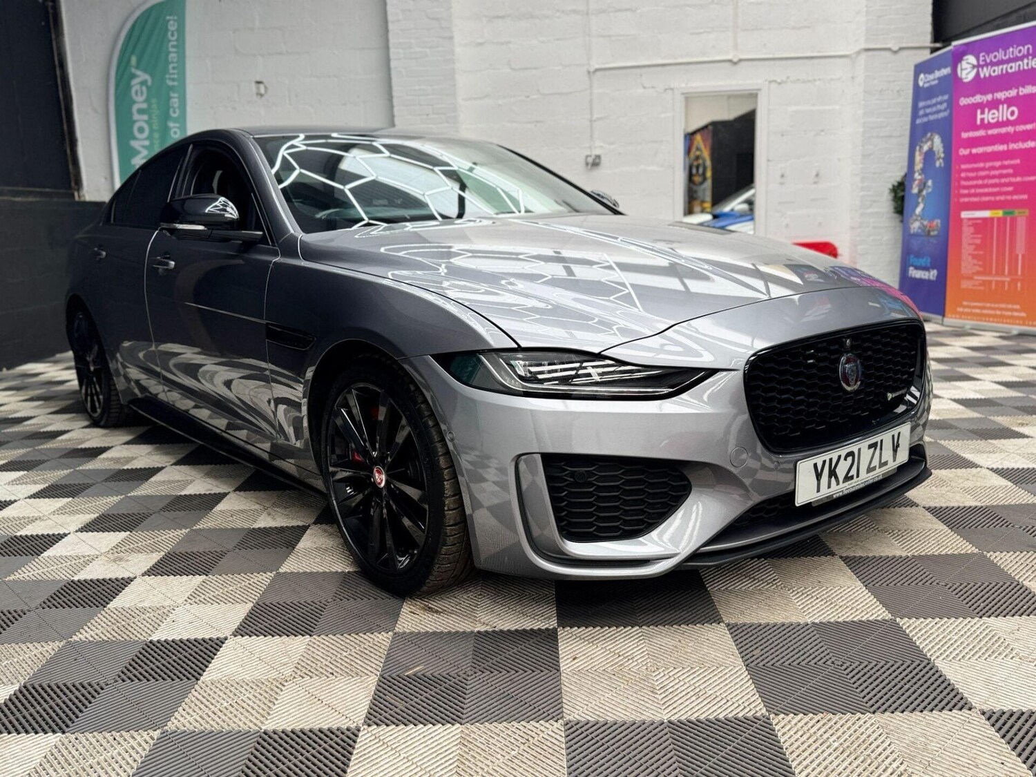 Used Jaguar XE 2021 for sale - 77878015: Photo 9