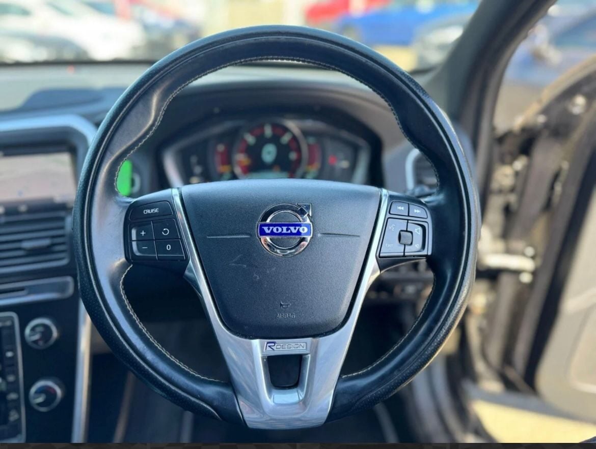 Used Volvo XC60 2013 for sale - 77878049: Photo 6