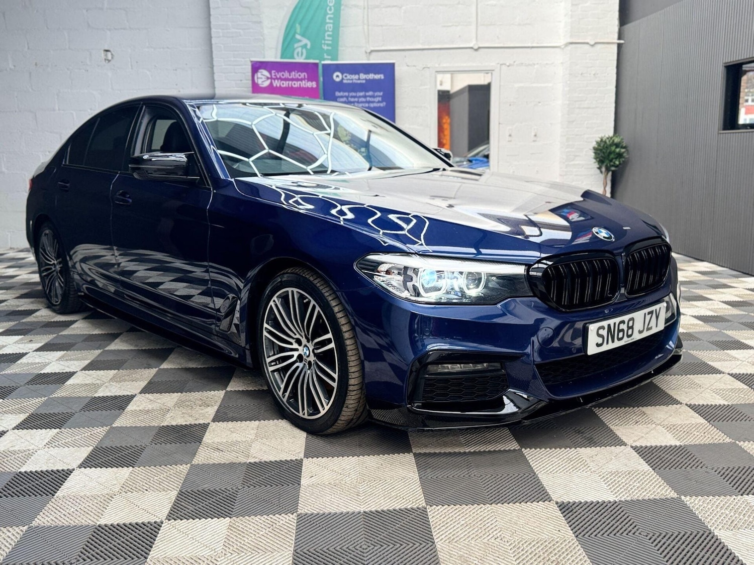 Used BMW 5 Series 2019 for sale - 77878038: Photo 11