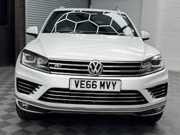Used Volkswagen Touareg 2016 for sale - 78895306: Photo