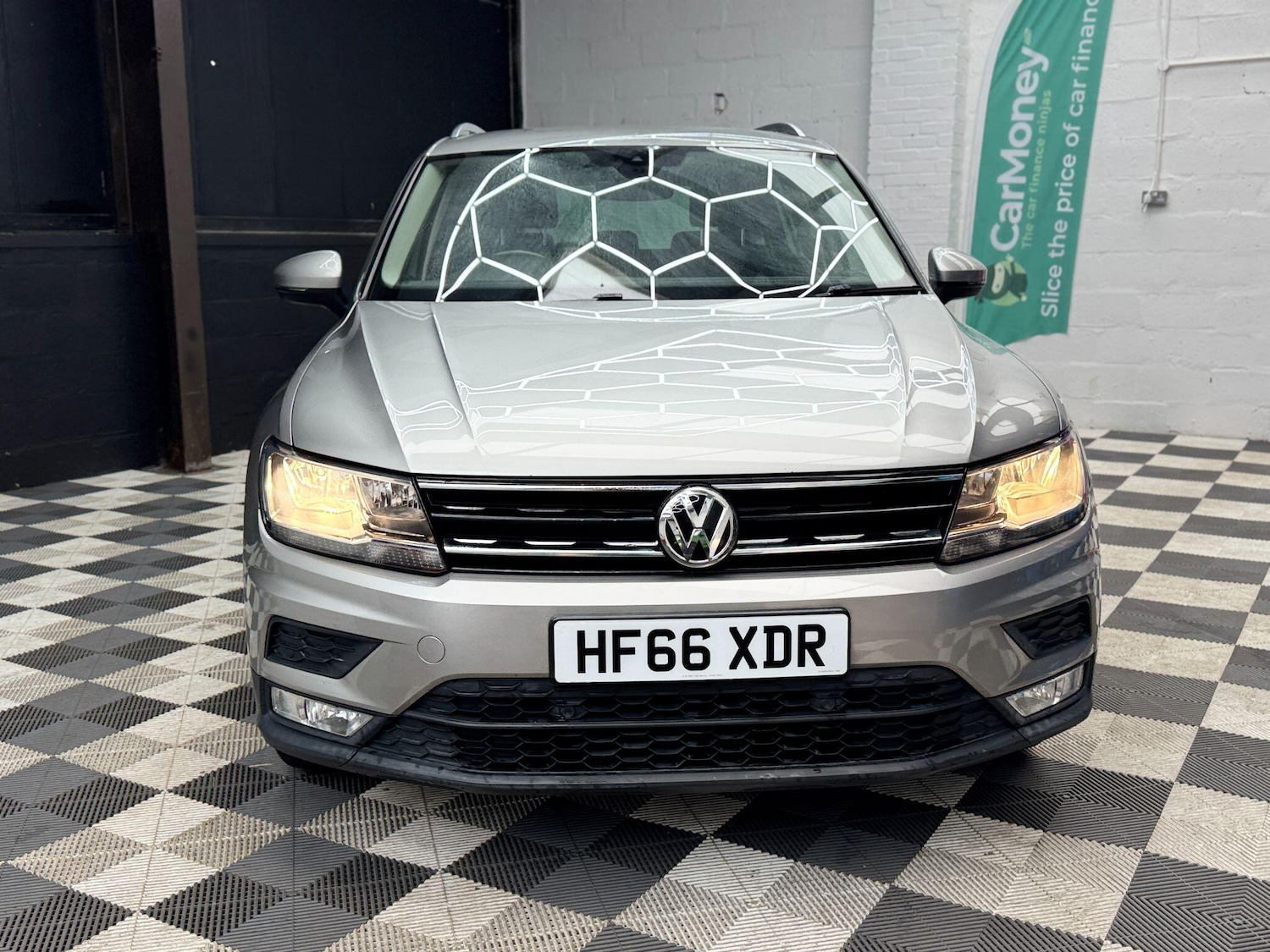 Used Volkswagen Tiguan for sale - 77658260: Photo 11