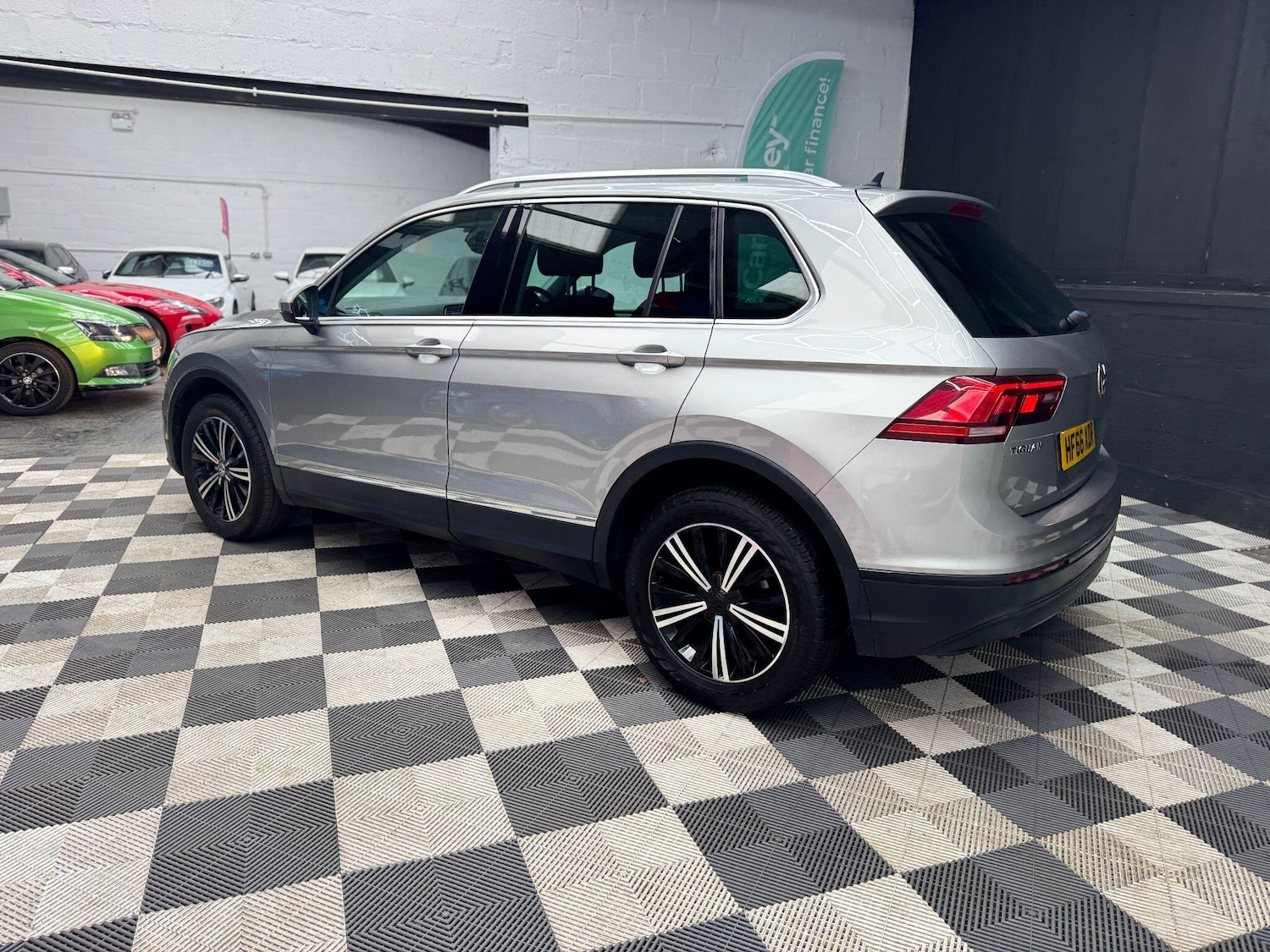 Used Volkswagen Tiguan for sale - 77658260: Photo 15
