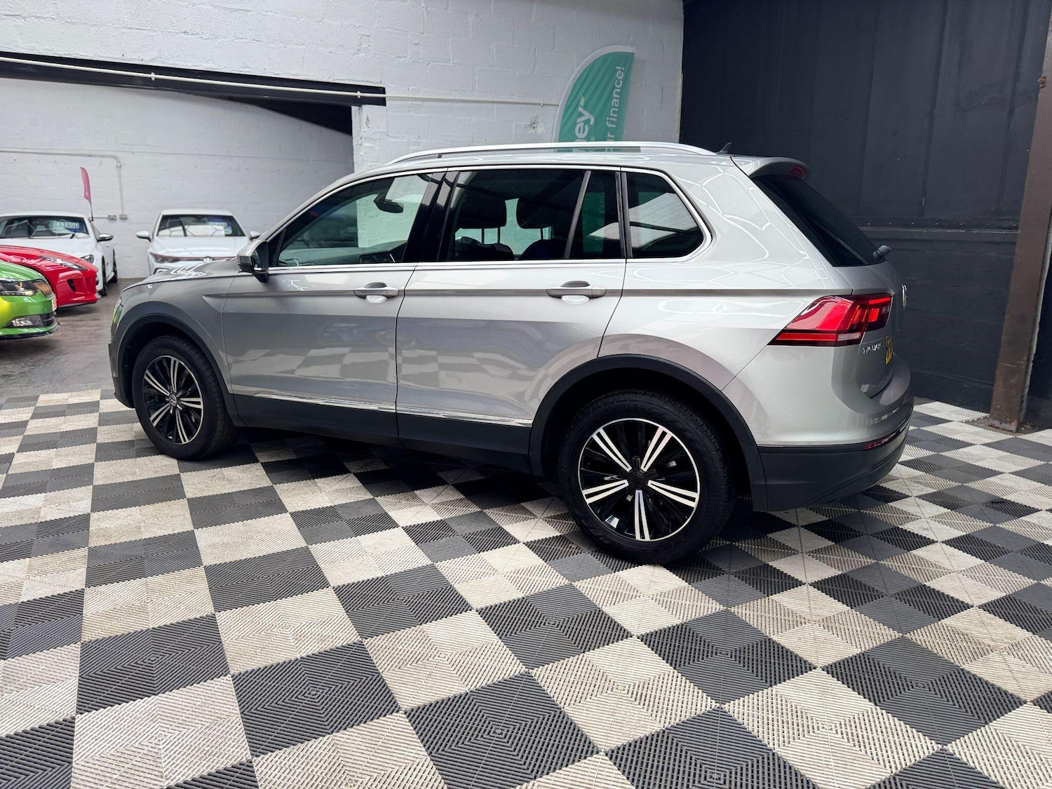 Used Volkswagen Tiguan for sale - 77658260: Photo 45