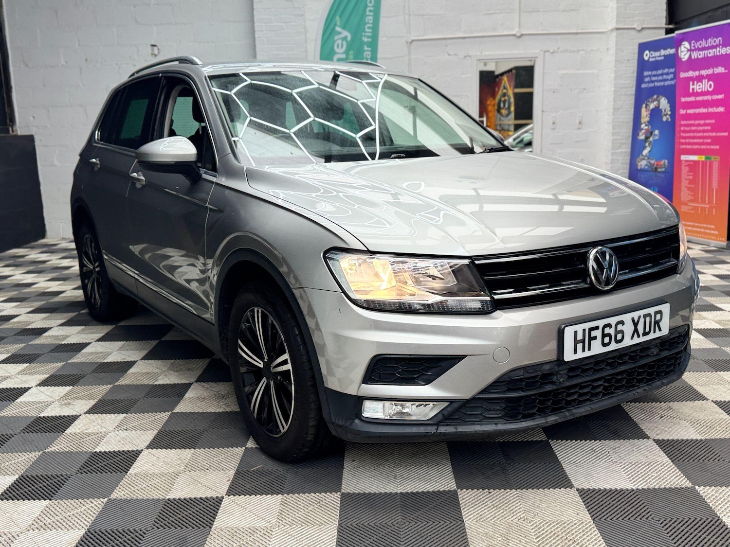 Used Volkswagen Tiguan for sale - 77658260: Photo 5