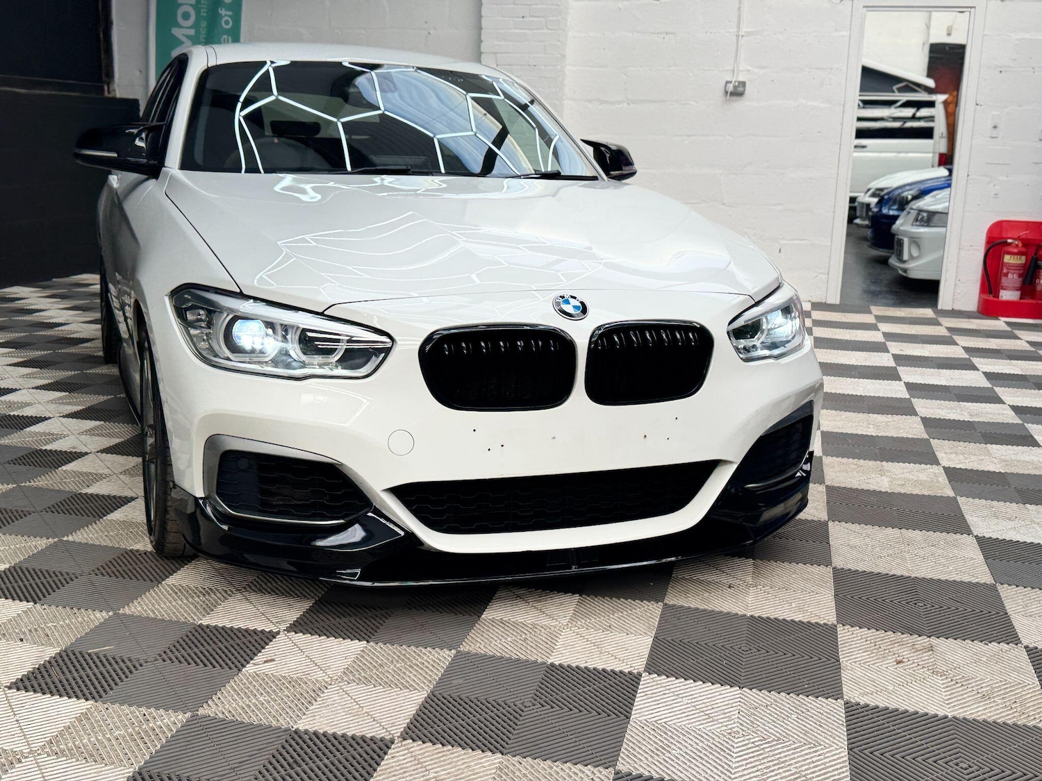Used BMW 1 Series 2017 for sale - 77611627: Photo 2