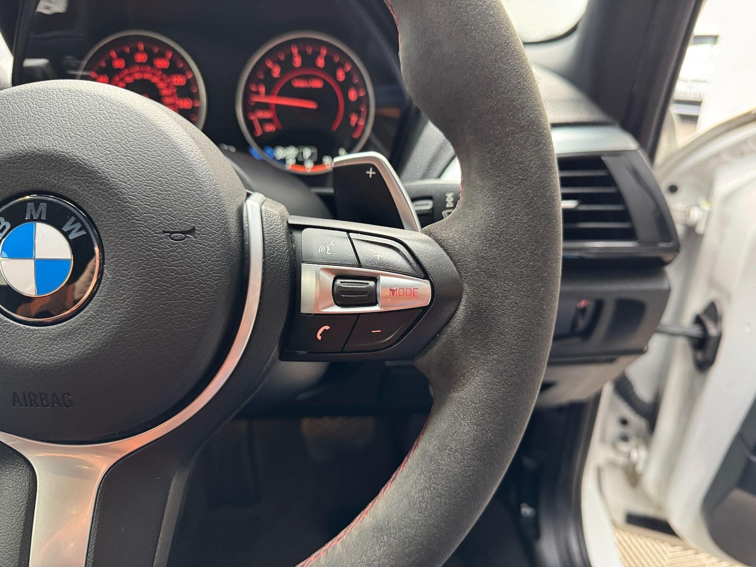 Used BMW 1 Series 2017 for sale - 77611627: Photo 42