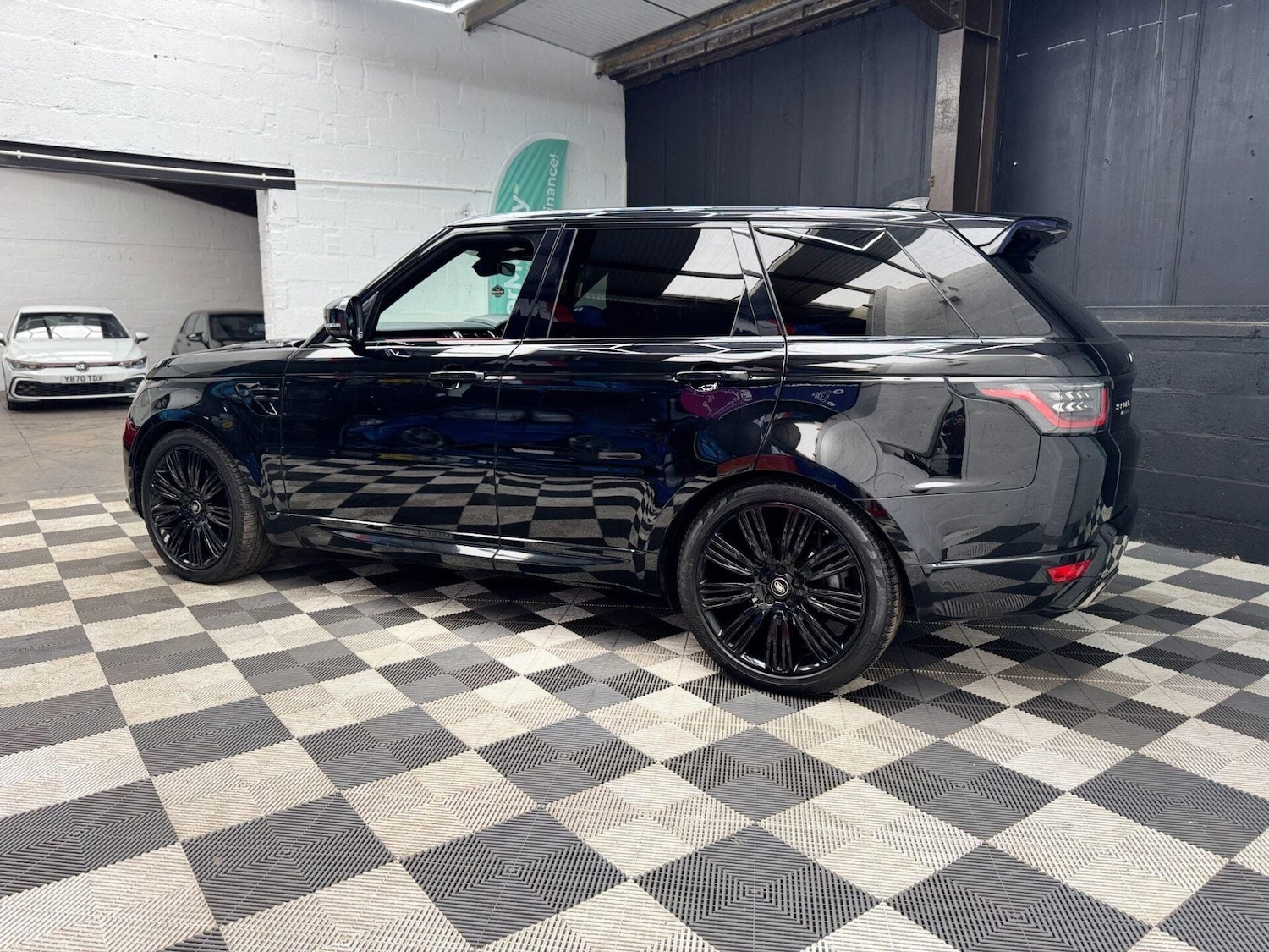 Used Land Rover Range Rover Sport 2018 for sale - 77878014: Photo 41