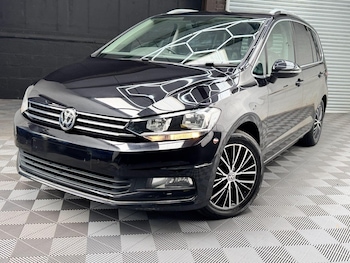 Used Volkswagen Touran 2016 for sale - 78381118: Photo