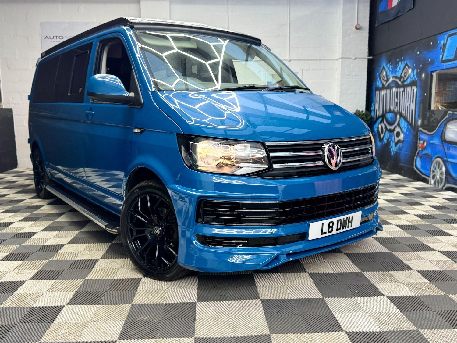 Used Volkswagen Transporter 2016 for sale - 77612721: Photo 2