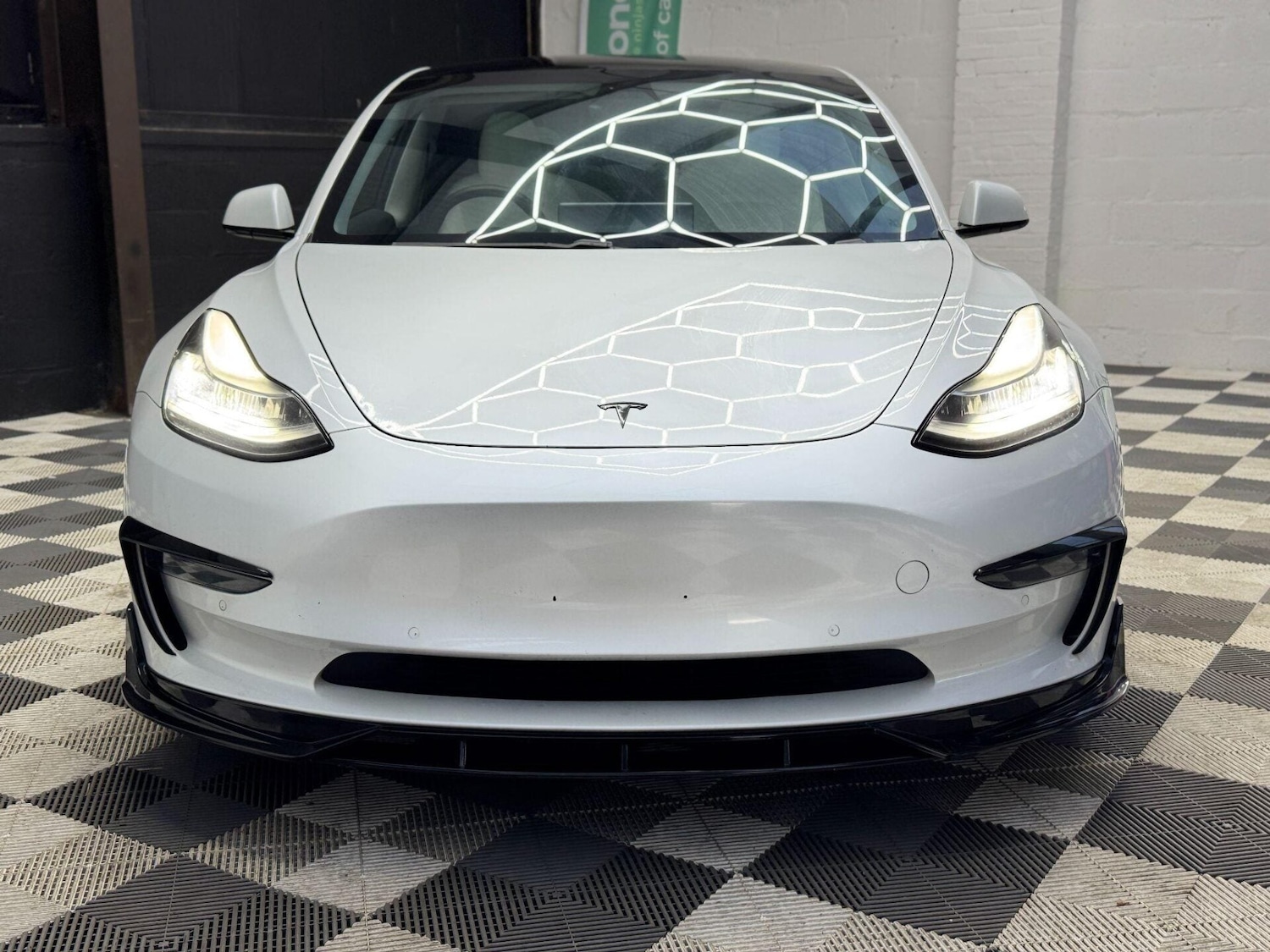Used Tesla Model 3 2020 for sale - 77877999: Photo 11