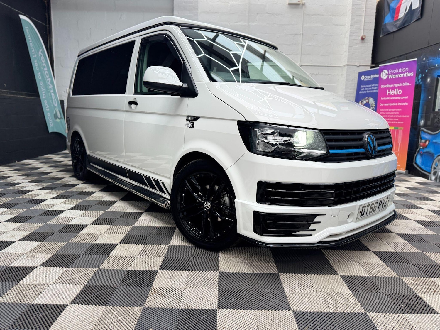 Used Volkswagen Transporter 2017 for sale - 77611665: Photo 12