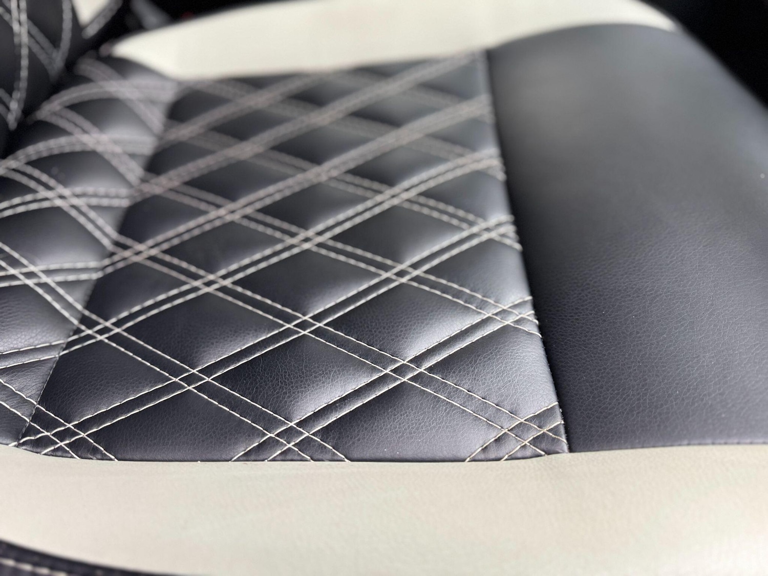 Used Volkswagen Transporter 2017 for sale - 77611665: Photo 42