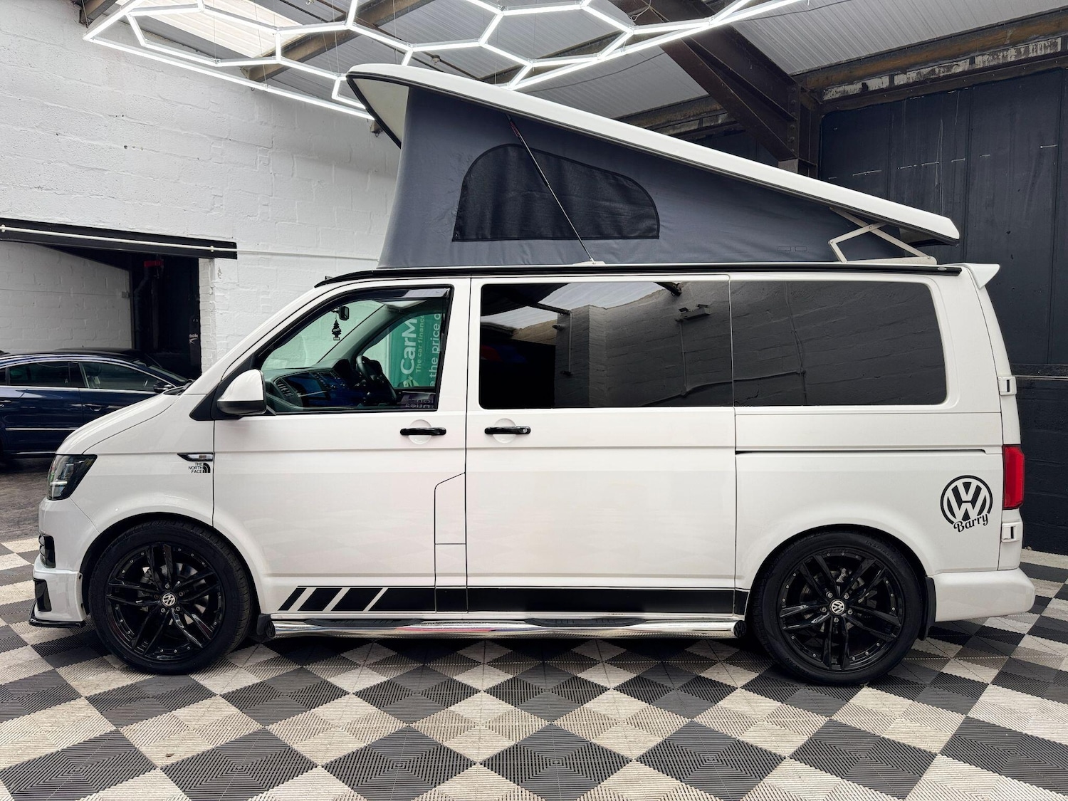 Used Volkswagen Transporter 2017 for sale - 77611665: Photo 5