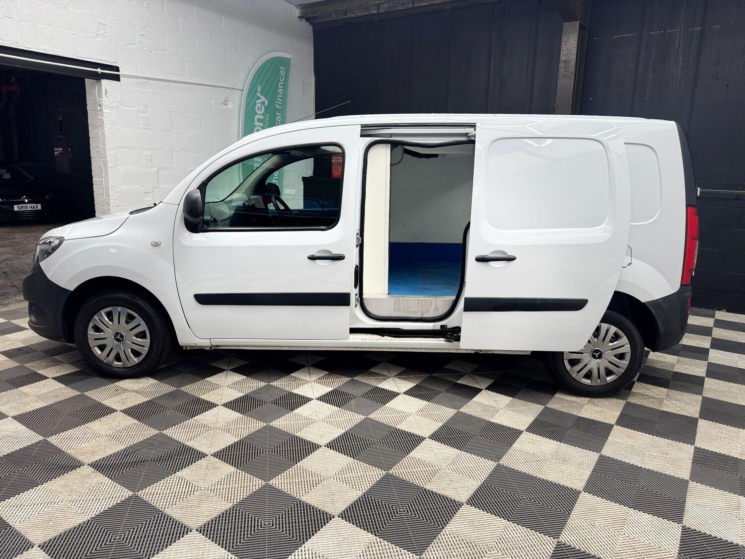 Used Mercedes-Benz Citan for sale - 77612914: Photo 4