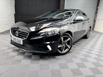 Used Volvo V40 2015 for sale - 79344003: Photo