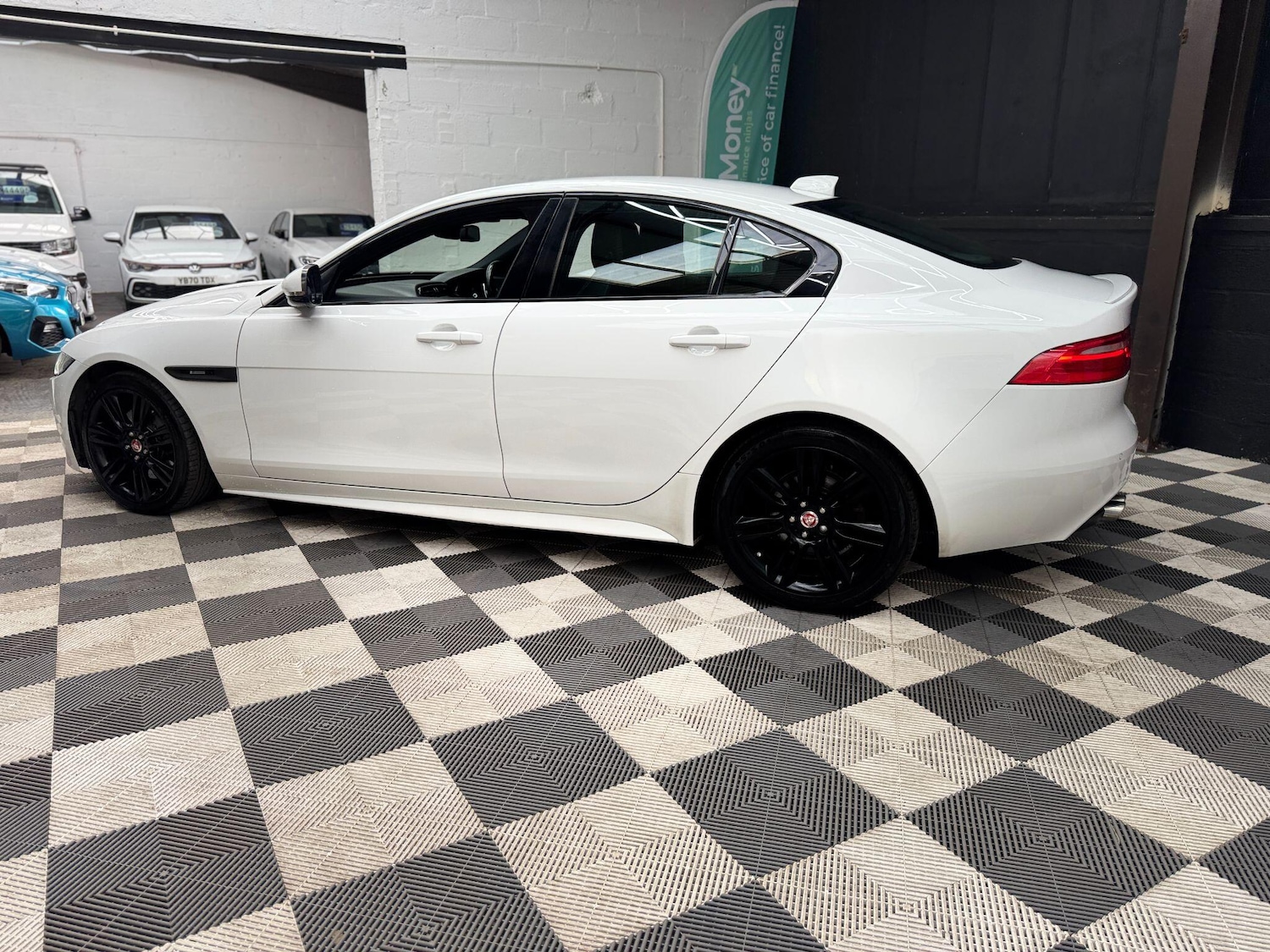Used Jaguar XE 2018 for sale - 77839849: Photo 17