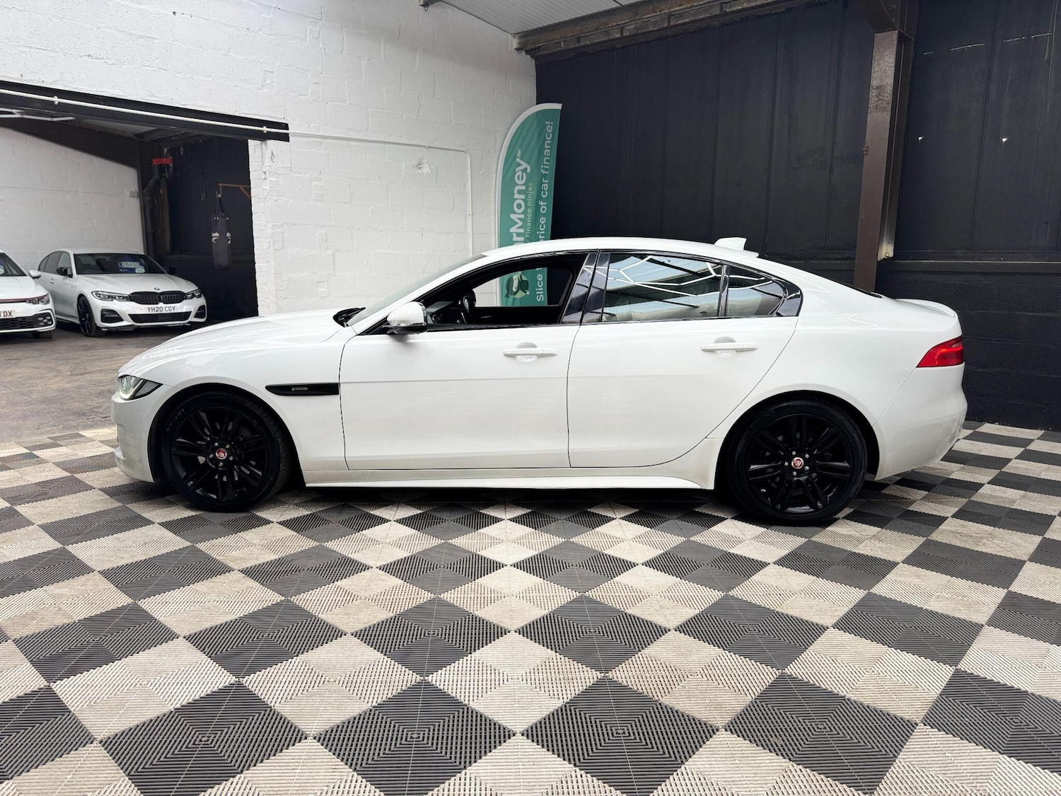 Used Jaguar XE 2018 for sale - 77839849: Photo 22